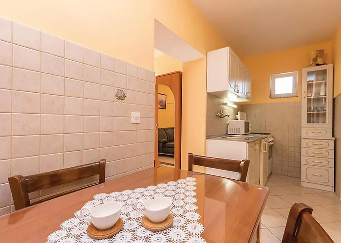 2 Bedroom Awesome In Bibinje