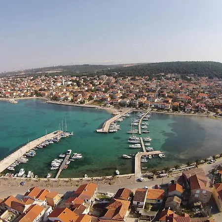 2 Bedroom Awesome In